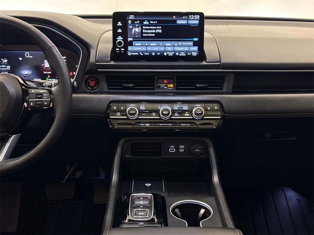 used 2025 Honda Pilot car, priced at $47,906