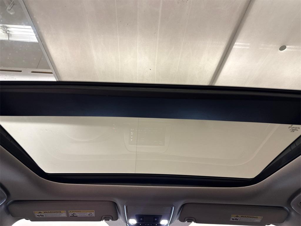 new 2025 Honda Pilot car, priced at $50,950