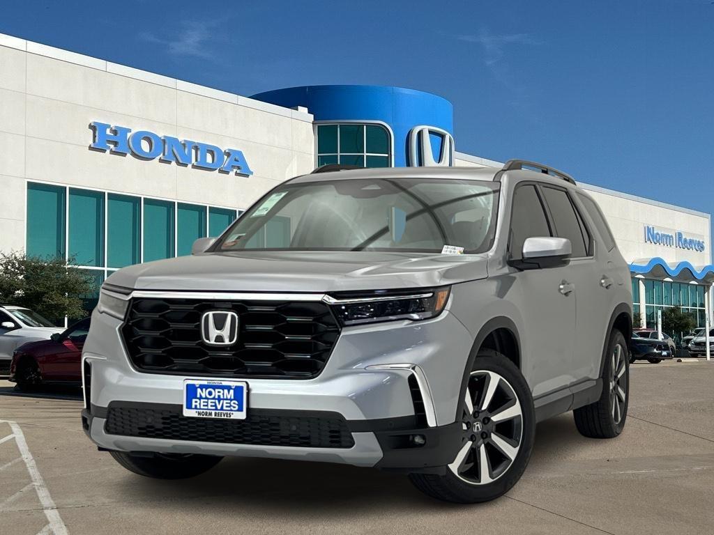 new 2025 Honda Pilot car, priced at $48,495