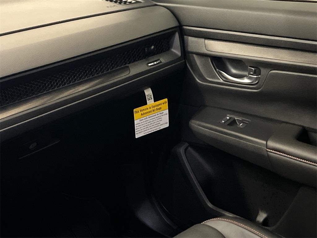 new 2025 Honda CR-V Hybrid car, priced at $38,500