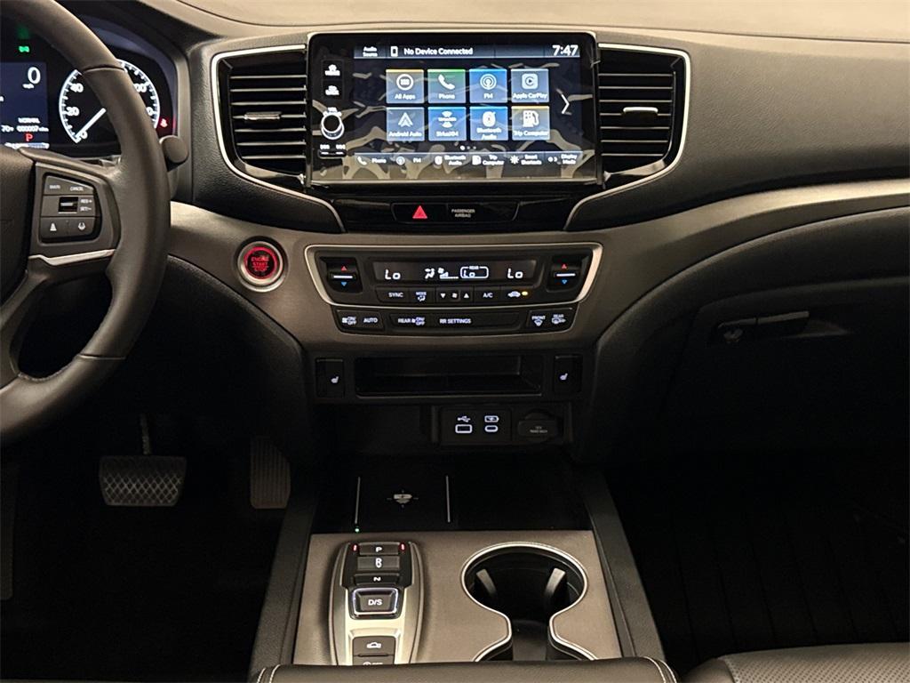 new 2025 Honda Ridgeline car, priced at $43,385