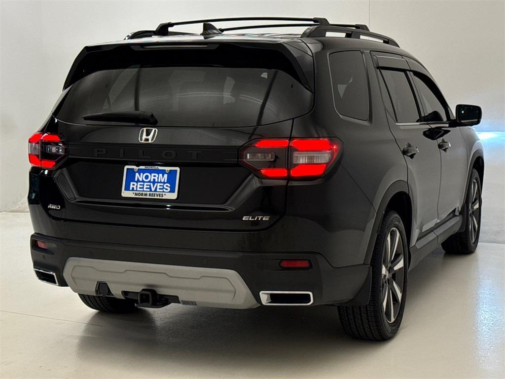 used 2025 Honda Pilot car, priced at $48,459