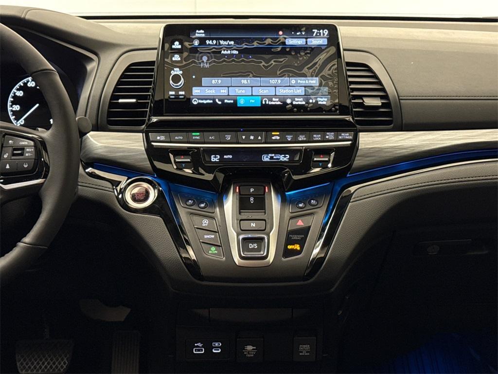 new 2025 Honda Odyssey car, priced at $53,085