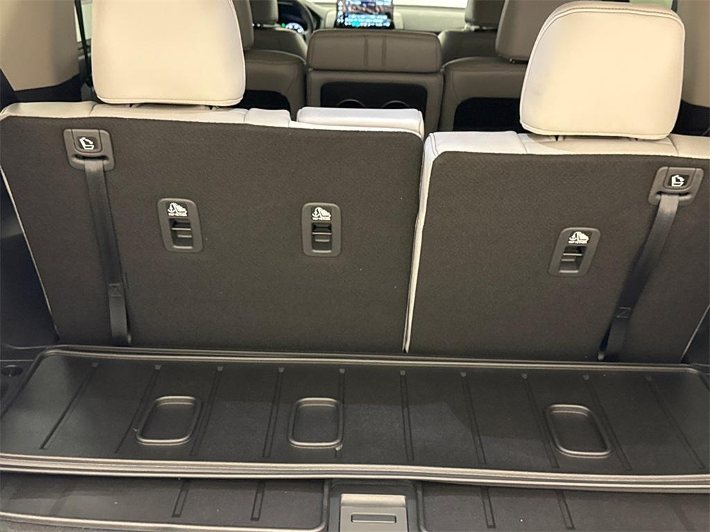 new 2025 Honda Pilot car, priced at $42,853