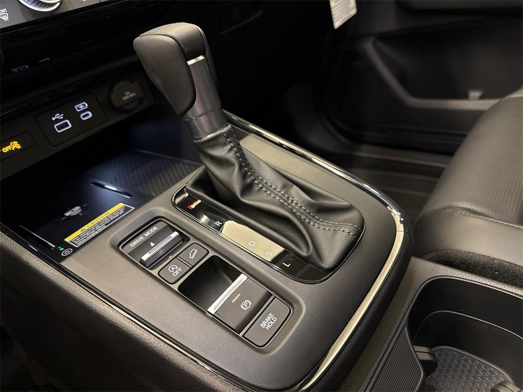 new 2025 Honda CR-V car, priced at $35,206
