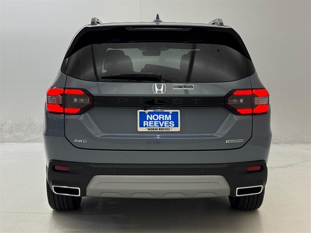 new 2025 Honda Pilot car, priced at $49,222