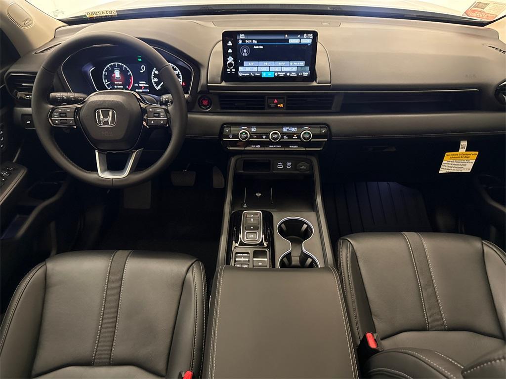 new 2025 Honda Pilot car, priced at $49,222