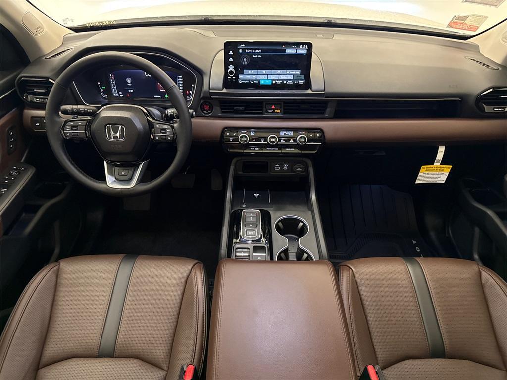 new 2025 Honda Pilot car, priced at $53,485