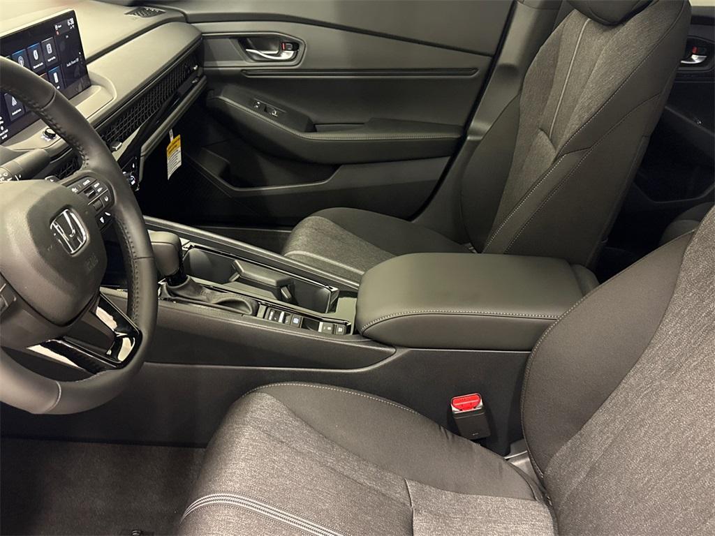 new 2025 Honda Accord Hybrid car, priced at $33,755