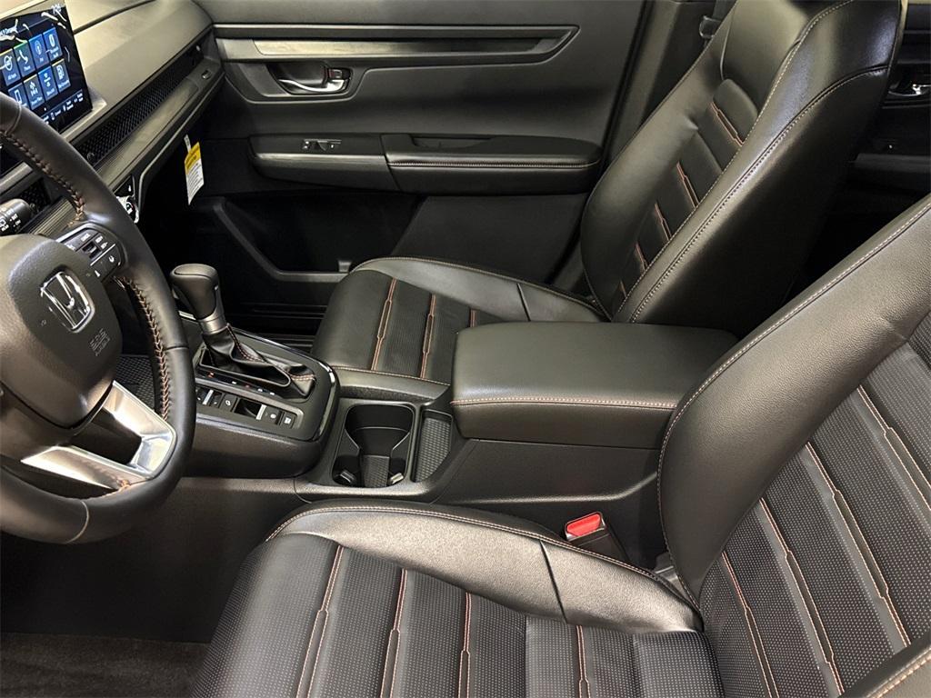 new 2025 Honda CR-V Hybrid car, priced at $38,709