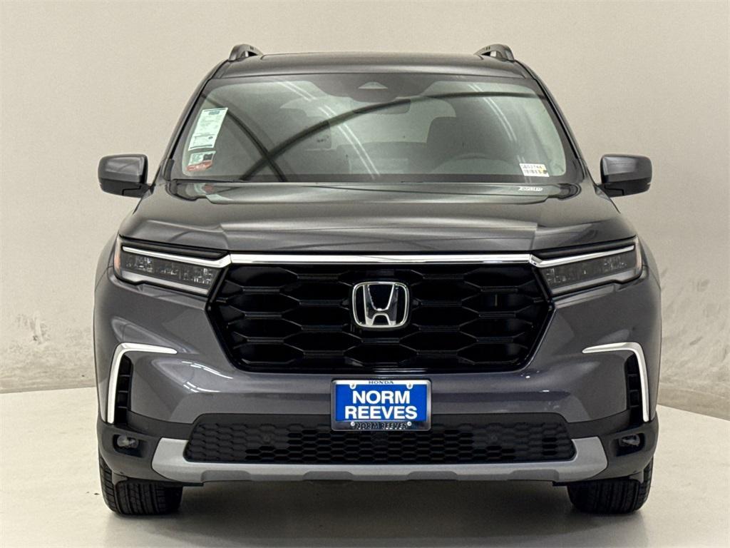 new 2025 Honda Pilot car, priced at $49,350