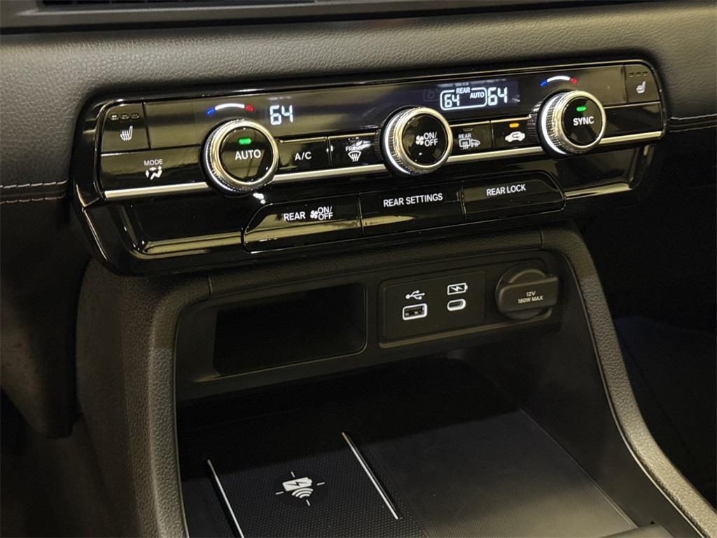 new 2025 Honda Pilot car, priced at $49,350
