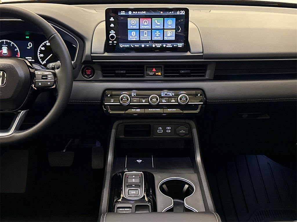 new 2025 Honda Pilot car, priced at $49,350