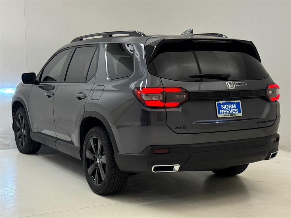 new 2025 Honda Pilot car, priced at $55,030