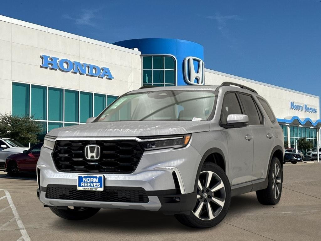 new 2025 Honda Pilot car, priced at $52,449