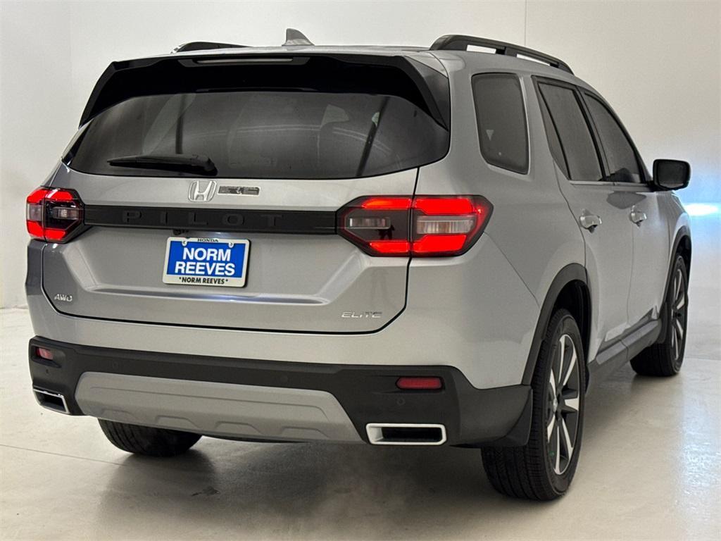 new 2025 Honda Pilot car, priced at $52,449