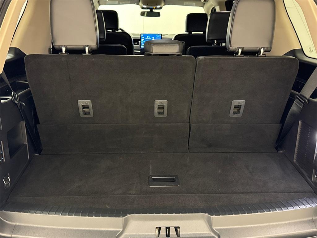 used 2022 Ford Expedition car, priced at $44,067
