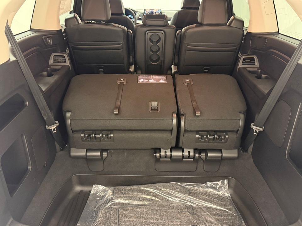 new 2026 Honda Odyssey car, priced at $43,290