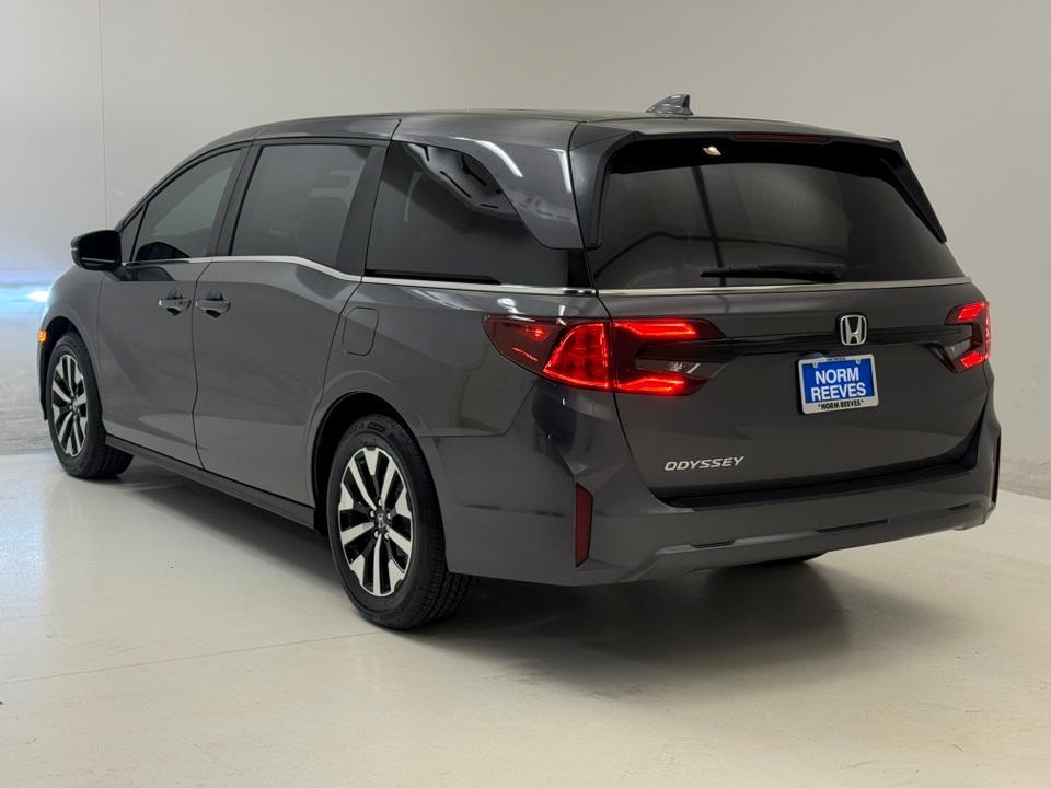 new 2026 Honda Odyssey car, priced at $43,290