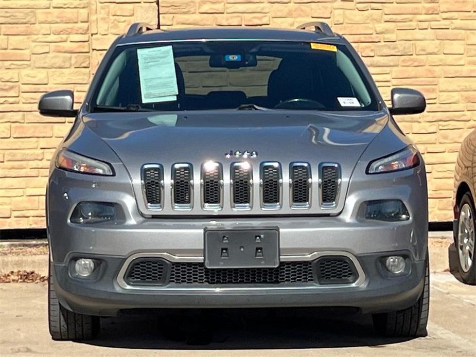 used 2015 Jeep Cherokee car, priced at $10,595