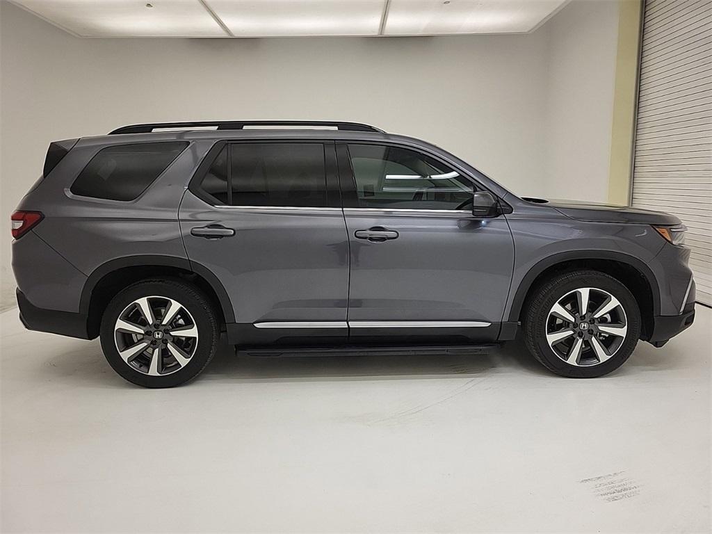 used 2024 Honda Pilot car, priced at $45,377