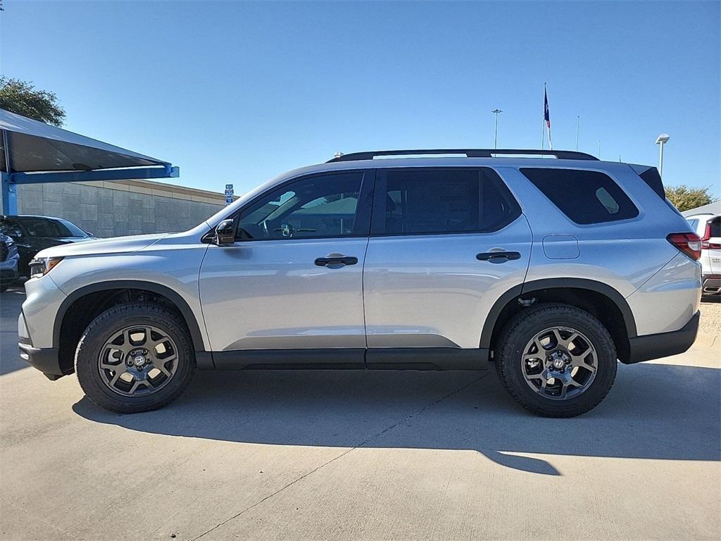 new 2025 Honda Pilot car, priced at $47,775