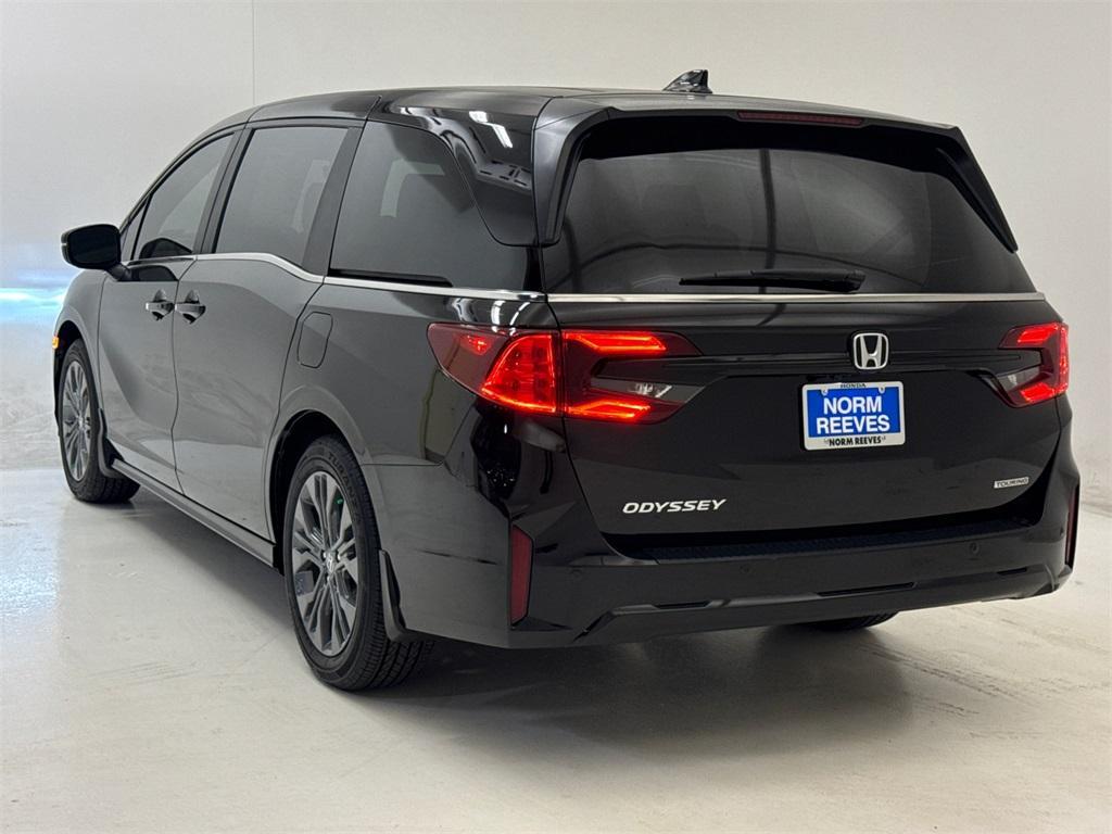 new 2025 Honda Odyssey car, priced at $44,517