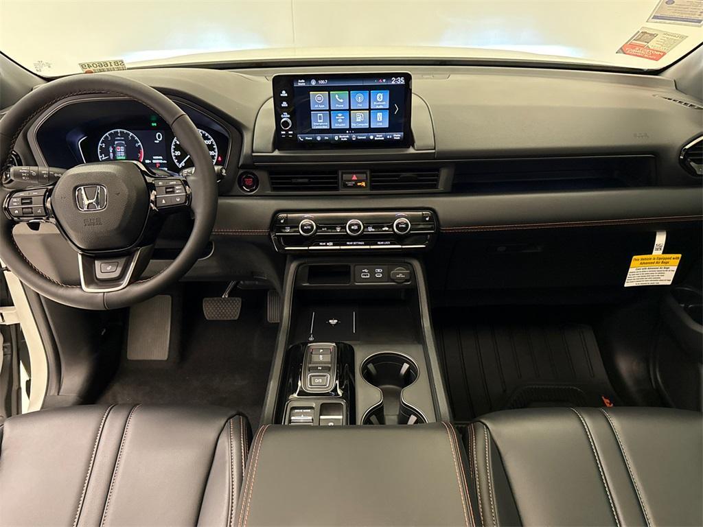 new 2025 Honda Pilot car, priced at $48,659