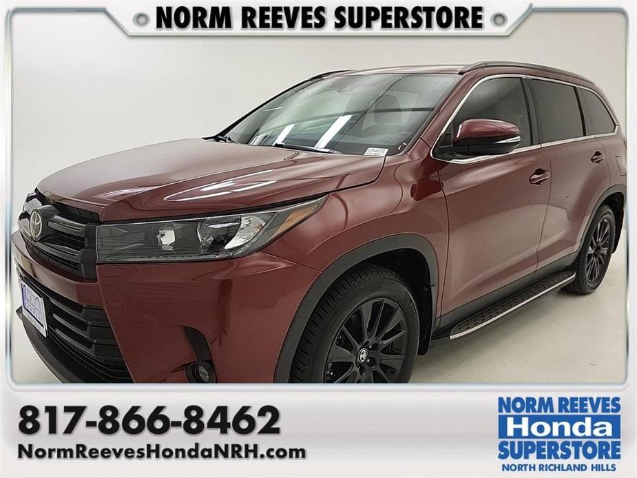 used 2019 Toyota Highlander car, priced at $29,272