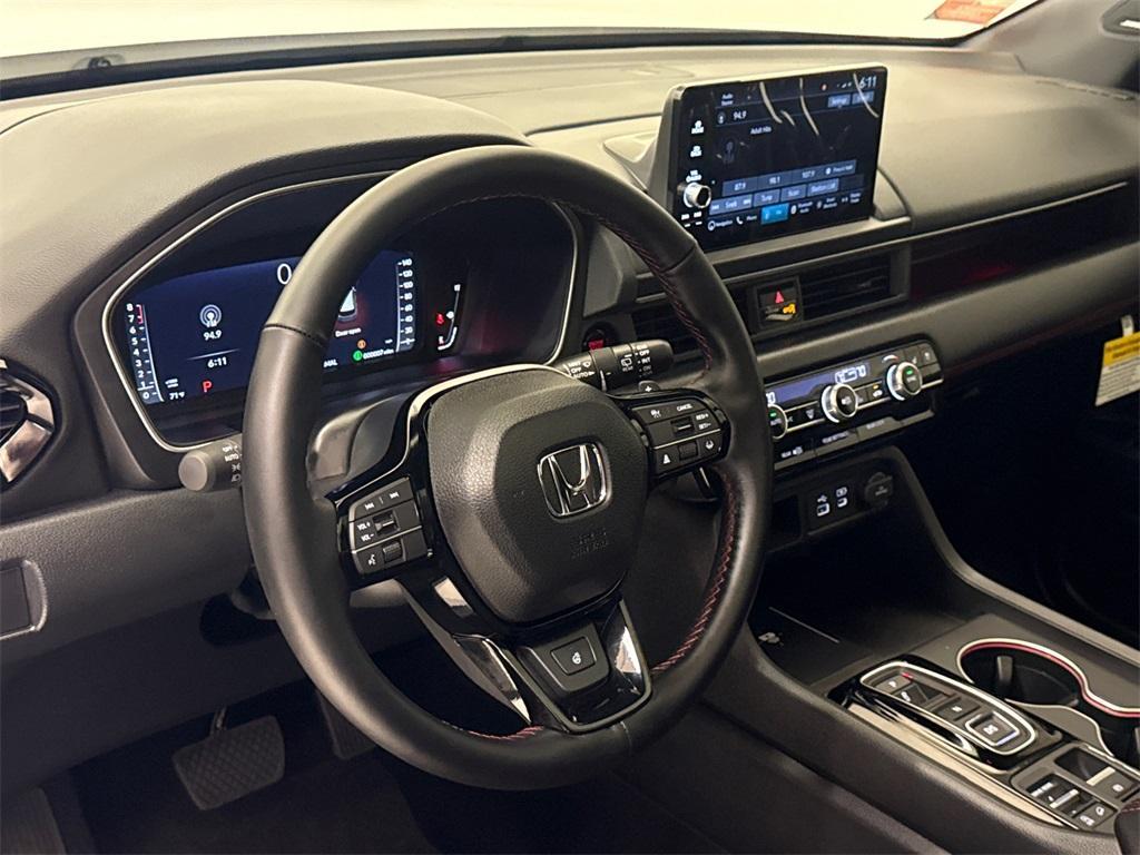 new 2025 Honda Pilot car, priced at $52,181