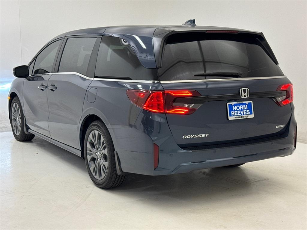 new 2025 Honda Odyssey car, priced at $44,517