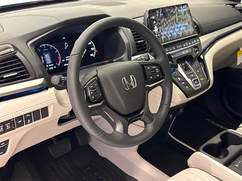 new 2025 Honda Odyssey car, priced at $44,517