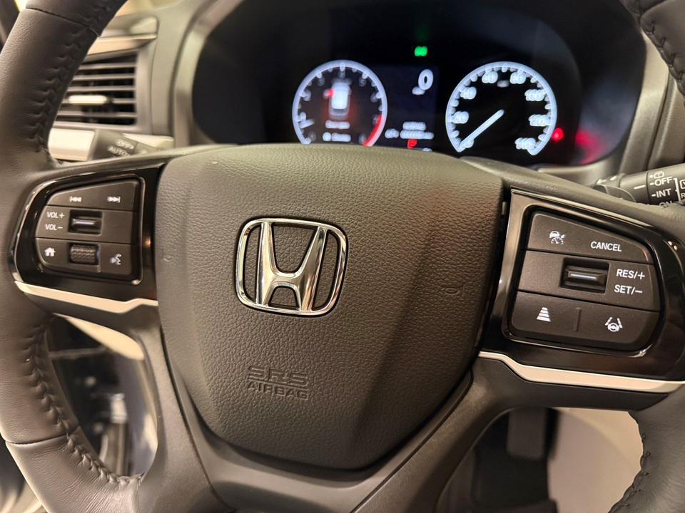 new 2026 Honda Odyssey car, priced at $43,290