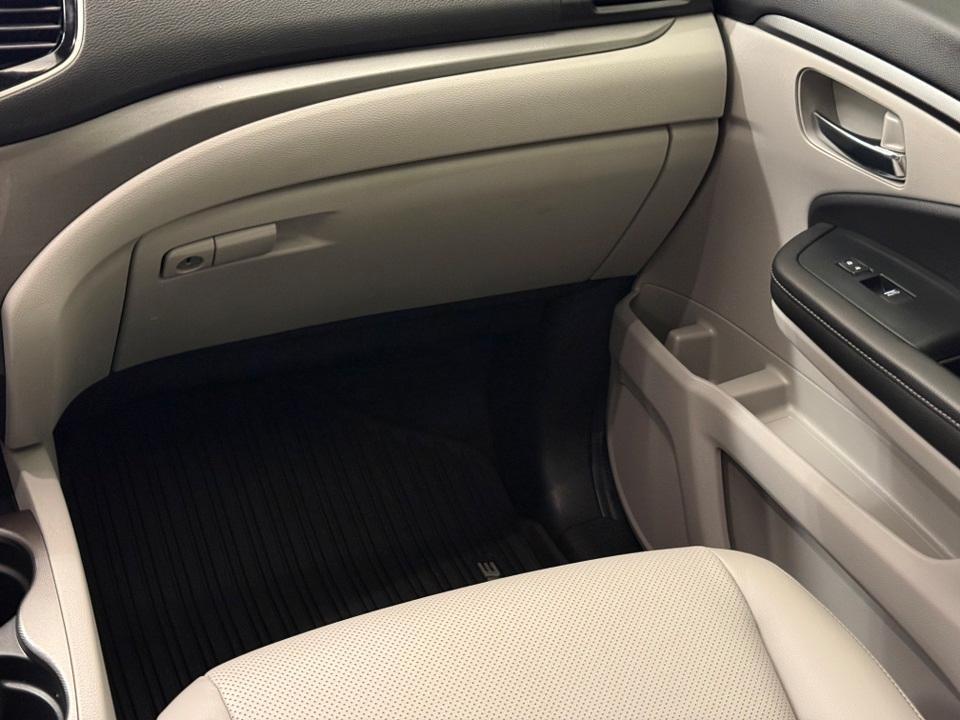 used 2023 Honda Ridgeline car, priced at $34,098