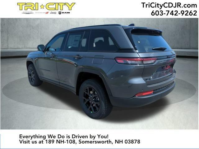 new 2025 Jeep Grand Cherokee car, priced at $40,990