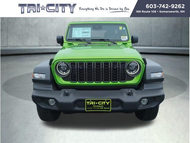 new 2025 Jeep Wrangler car, priced at $47,714