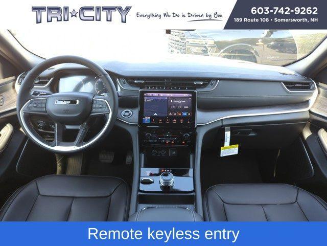 new 2025 Jeep Grand Cherokee car, priced at $49,192