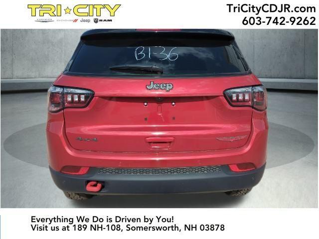 new 2025 Jeep Compass car, priced at $34,500