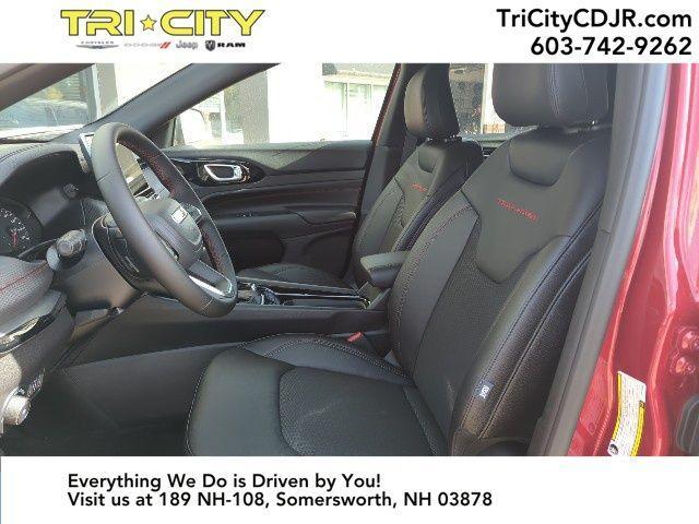 new 2025 Jeep Compass car, priced at $34,500