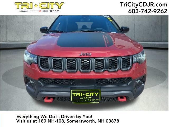 new 2025 Jeep Compass car, priced at $34,500