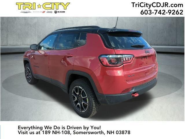 new 2025 Jeep Compass car, priced at $34,500
