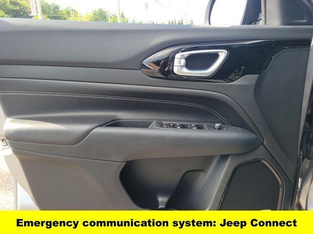 new 2024 Jeep Compass car, priced at $34,999