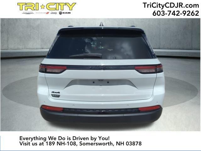 used 2023 Jeep Grand Cherokee car, priced at $31,000
