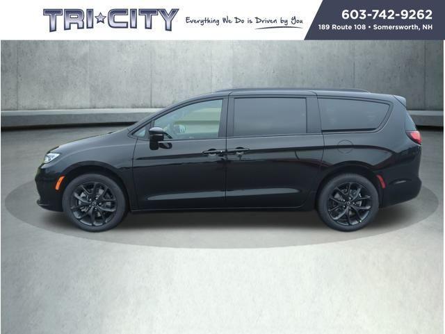 new 2025 Chrysler Pacifica car, priced at $53,026