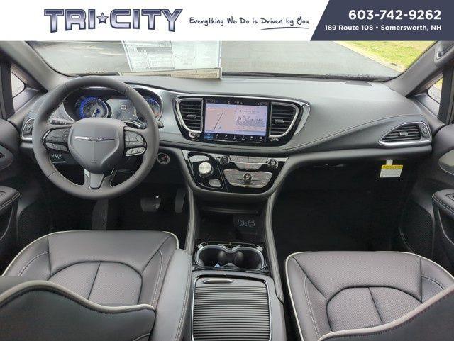 new 2025 Chrysler Pacifica car, priced at $53,026