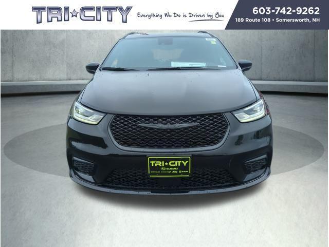 new 2025 Chrysler Pacifica car, priced at $53,026