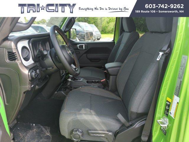 new 2025 Jeep Gladiator car, priced at $47,499