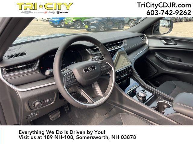 new 2024 Jeep Grand Cherokee L car, priced at $34,900
