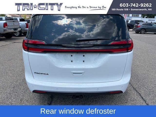 new 2024 Chrysler Pacifica car, priced at $39,999