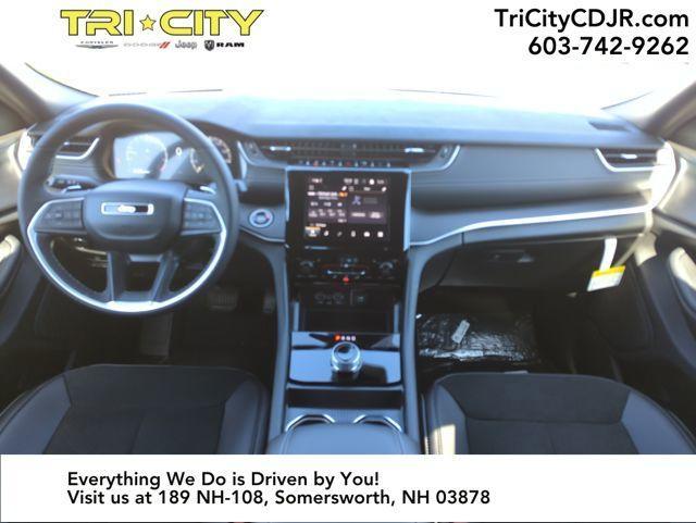 new 2025 Jeep Grand Cherokee L car, priced at $47,475